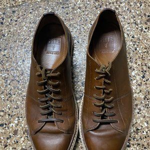 Men's Leather Sneakers.